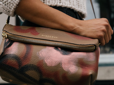 Is Your Handbag Causing Your Pain?